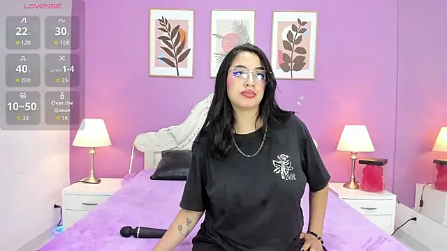 YayaQueen online show from 06-16-26, 11:57