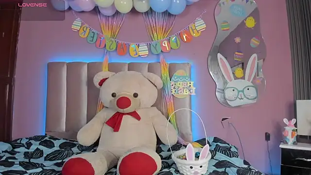 nikkita dragon  online show from 04-04-26, 08:17