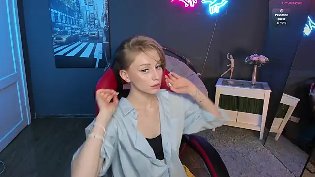 Mickey Milk online show from 04-21-26, 02:12