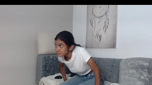 queen adhara online show from 05-19-26, 12:55