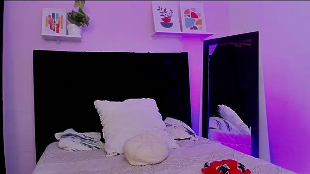 Morgan Bladee online show from 04-14-26, 01:06