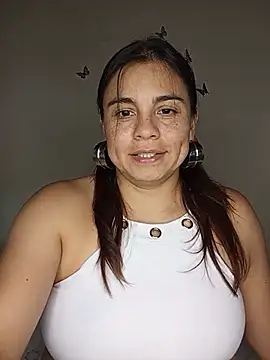 Snapshot of BettyBoo_w chatting on 06-18-26, 06:34 BettyBoo w online show from 06-18-26, 06:34