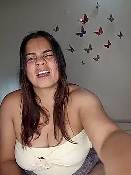 Snapshot of BettyBoo_w chatting on 06-20-26, 06:22 BettyBoo w online show from 06-20-26, 06:22