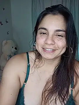Snapshot of BettyBoo_w chatting on 06-24-26, 11:04 BettyBoo w online show from 06-24-26, 11:04