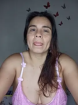 Snapshot of BettyBoo_w chatting on 07-22-26, 08:44 BettyBoo w online show from 07-22-26, 08:44