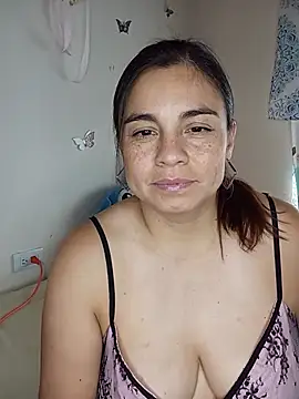 Snapshot of BettyBoo_w chatting on 07-25-26, 07:55 BettyBoo w online show from 07-25-26, 07:55