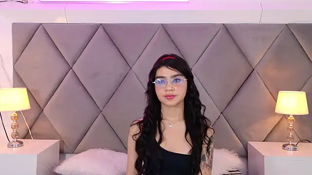 OliviaDiaz online show from 03-27-26, 08:52