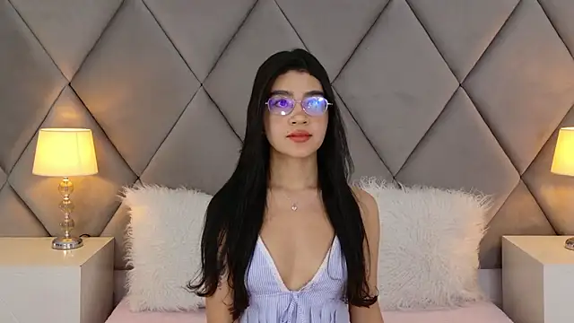 OliviaDiaz online show from 04-30-26, 08:15