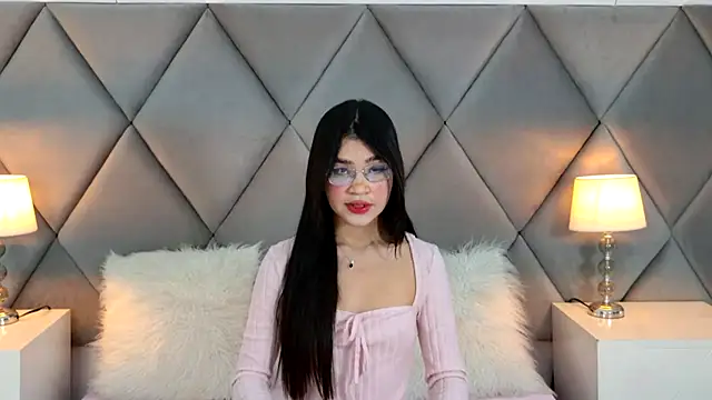 OliviaDiaz online show from 07-17-26, 12:06