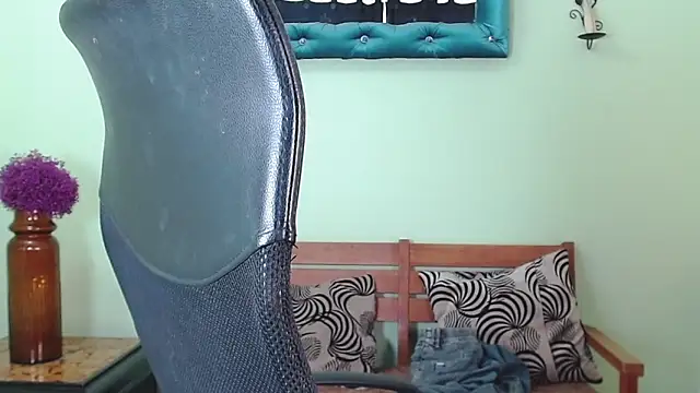 ChalonVera online show from 04-23-26, 07:16