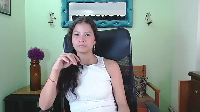 ChalonVera online show from 05-07-26, 07:19