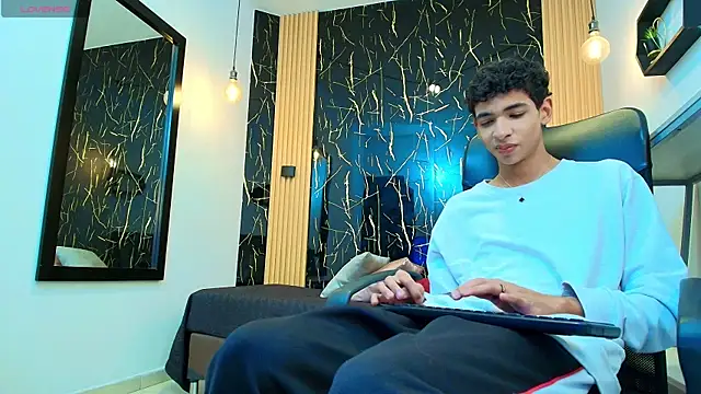 Snapshot of ValeriHot_1 chatting on 04-30-26, 03:02 ValeriHot 1 online show from 04-30-26, 03:02
