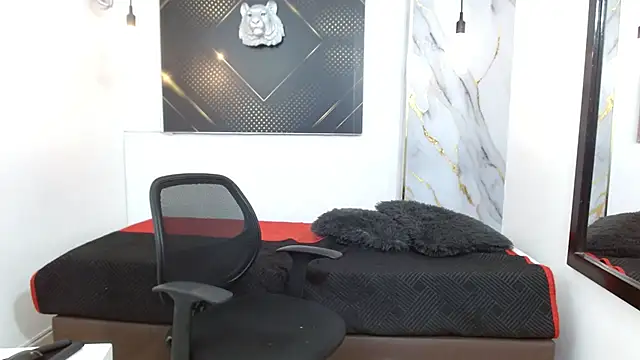 KingOfTemptation online show from 04-06-26, 04:46