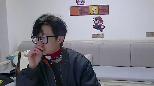 Chili-001 online show from 04-12-26, 02:27