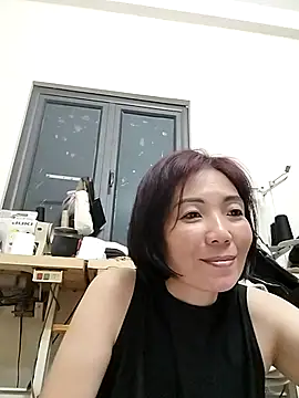 Snapshot of Miinn99 chatting on 03-17-26, 02:42 Miinn99 online show from 03-17-26, 02:42