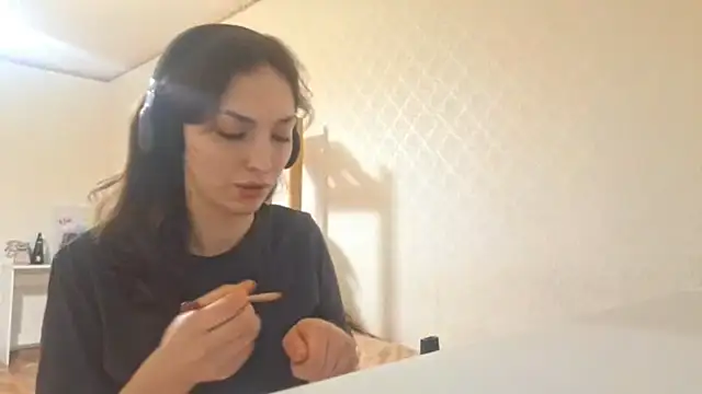 CindyLight online show from 03-31-26, 03:45