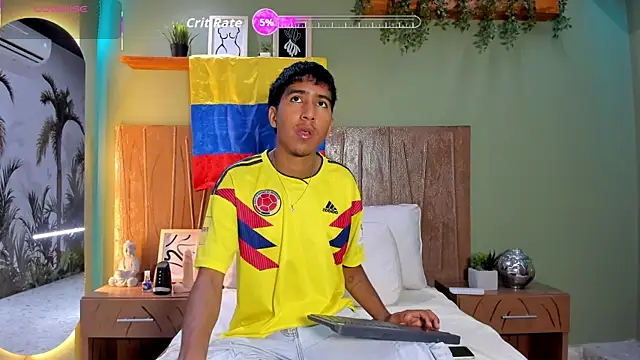 Snapshot of Ender_h0tt chatting on 07-07-26, 08:57 Ender h0tt online show from 07-07-26, 08:57