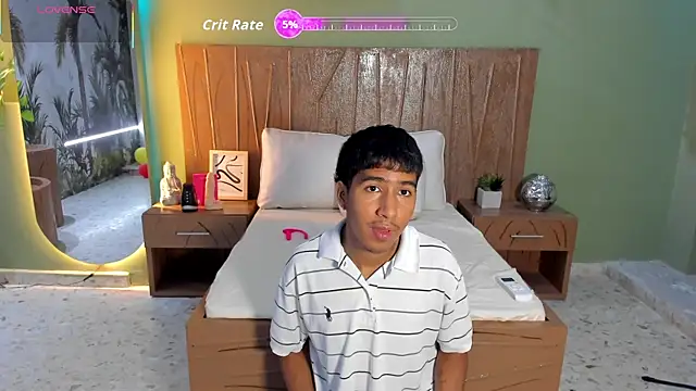 Snapshot of Ender_h0tt chatting on 07-09-26, 08:24 Ender h0tt online show from 07-09-26, 08:24