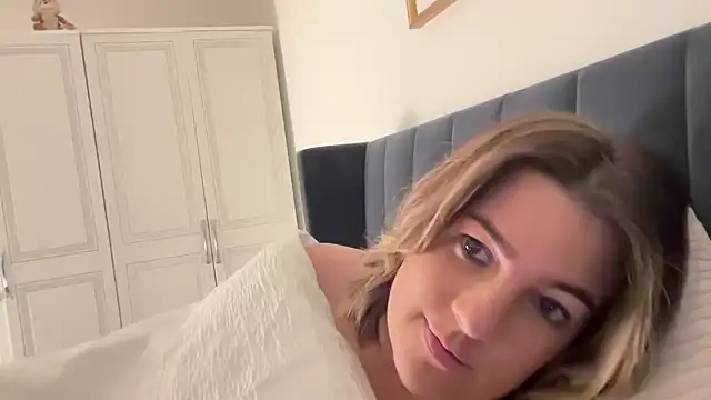 annabellewarick online show from 04-16-26, 09:39