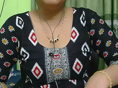 Snapshot of Xindia666 chatting on 04-14-26, 06:25 Xindia666 online show from 04-14-26, 06:25