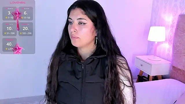 Snapshot of cassie-lee chatting on 03-16-26, 04:00 cassie-lee online show from 03-16-26, 04:00