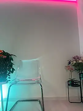 ScarletFlameee online show from 05-07-26, 05:24
