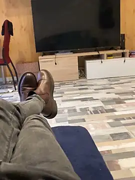 Snapshot of angeldeseo chatting on 03-28-26, 04:28 angeldeseo online show from 03-28-26, 04:28