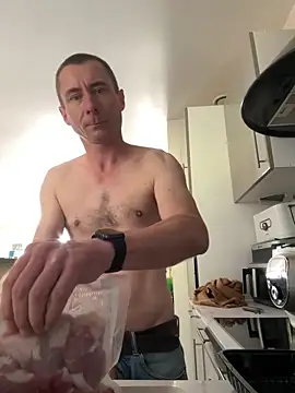 johnsex1989 online show from 04-28-26, 07:46