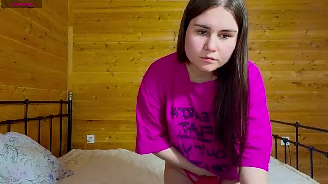 LucyMur online show from 04-07-26, 04:18