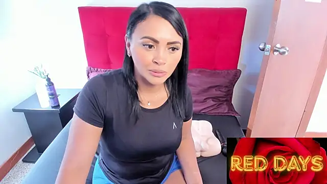 EstrellaSmmith online show from 04-02-26, 05:43