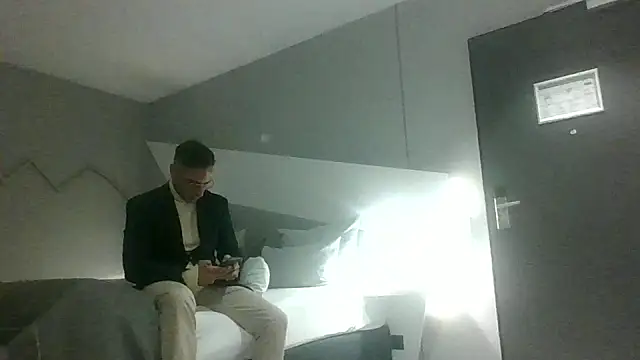 padrino0o0 online show from 04-09-26, 08:25