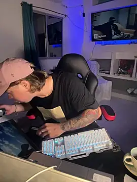 AngelLatinBoy online show from 04-07-26, 02:34
