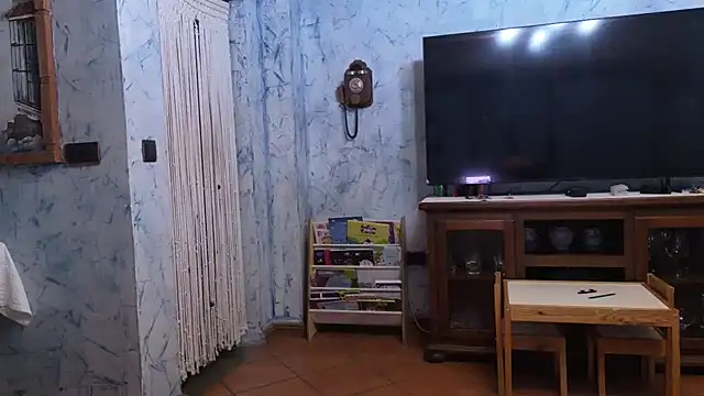 zeusoctavian1 online show from 04-22-26, 02:36