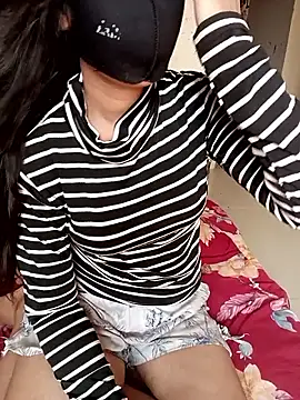 Divya3107 online show from 06-04-26, 03:12