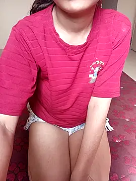 Snapshot of Divya3107 chatting on 06-24-26, 03:27 Divya3107 online show from 06-24-26, 03:27