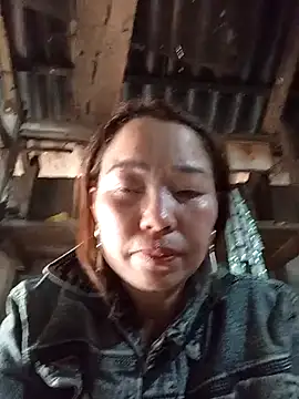 Yellow-pink online show from 04-09-26, 06:19