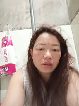Yellow-pink online show from 07-14-26, 10:48