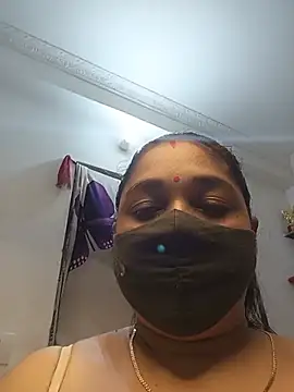 Snapshot of Tanvi_My_Girl chatting on 07-07-26, 01:37 Tanvi My Girl online show from 07-07-26, 01:37