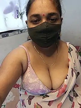 Snapshot of Tanvi_My_Girl chatting on 07-15-26, 05:23 Tanvi My Girl online show from 07-15-26, 05:23