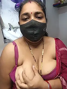 Snapshot of Tanvi_My_Girl chatting on 07-31-26, 05:18 Tanvi My Girl online show from 07-31-26, 05:18