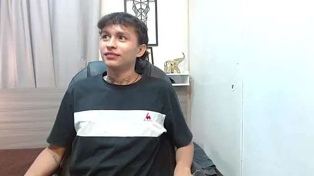 YuanDelux online show from 03-08-26, 03:05