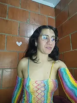 Snapshot of Amanda_x1 chatting on 06-25-26, 11:42 Amanda x1 online show from 06-25-26, 11:42