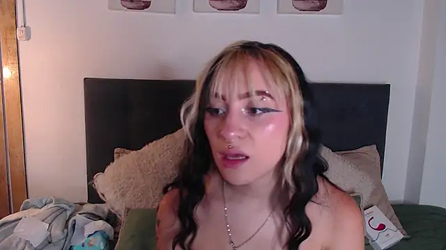 melodygirl2   online show from 04-24-26, 08:11