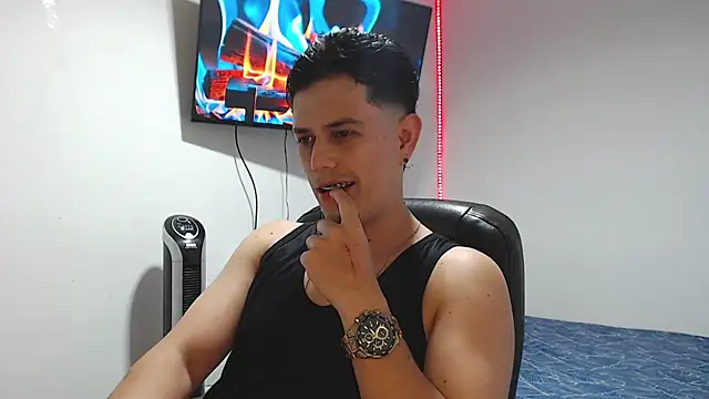 JUAN CAMILOXXX online show from 05-13-26, 04:32