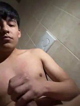 Snapshot of uunico22anni chatting on 03-14-26, 06:24 uunico22anni online show from 03-14-26, 06:24