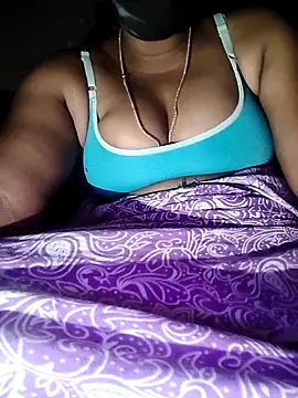 Snapshot of Tamil_Hot_Gopika chatting on 03-15-26, 03:18 Tamil Hot Gopika online show from 03-15-26, 03:18