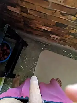 Snapshot of Andrealexander30 chatting on 03-20-26, 04:17 Andrealexander30 online show from 03-20-26, 04:17