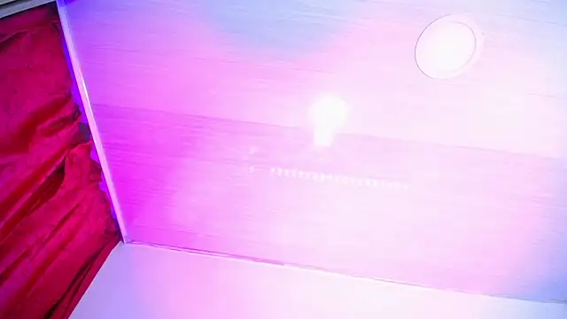 Snapshot of VivienneNoir chatting on 06-18-26, 10:19 VivienneNoir online show from 06-18-26, 10:19