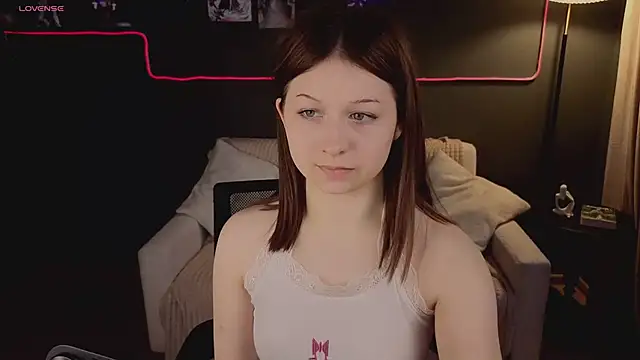 Liv Veil online show from 03-18-26, 12:41