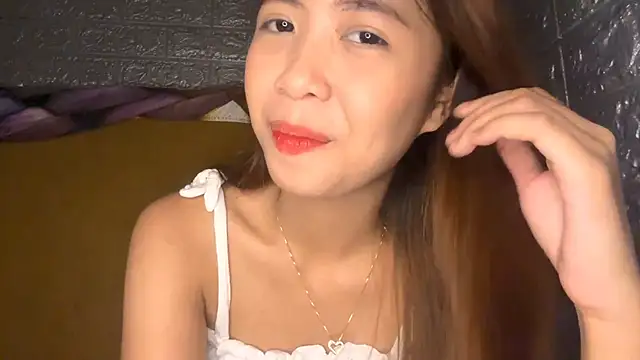 Snapshot of EunaBarretto chatting on 03-19-26, 10:19 EunaBarretto online show from 03-19-26, 10:19